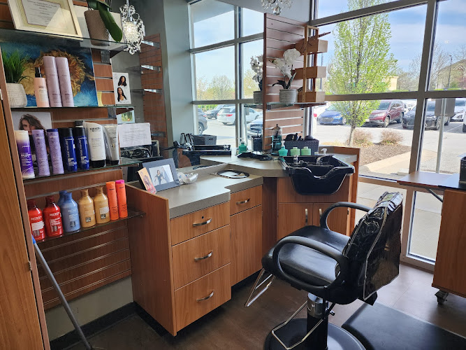 Gabriela's Hair Studio