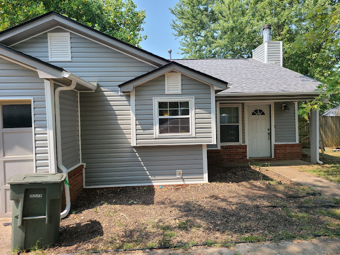 LG ROOFING & CONSTRUCTION LLC